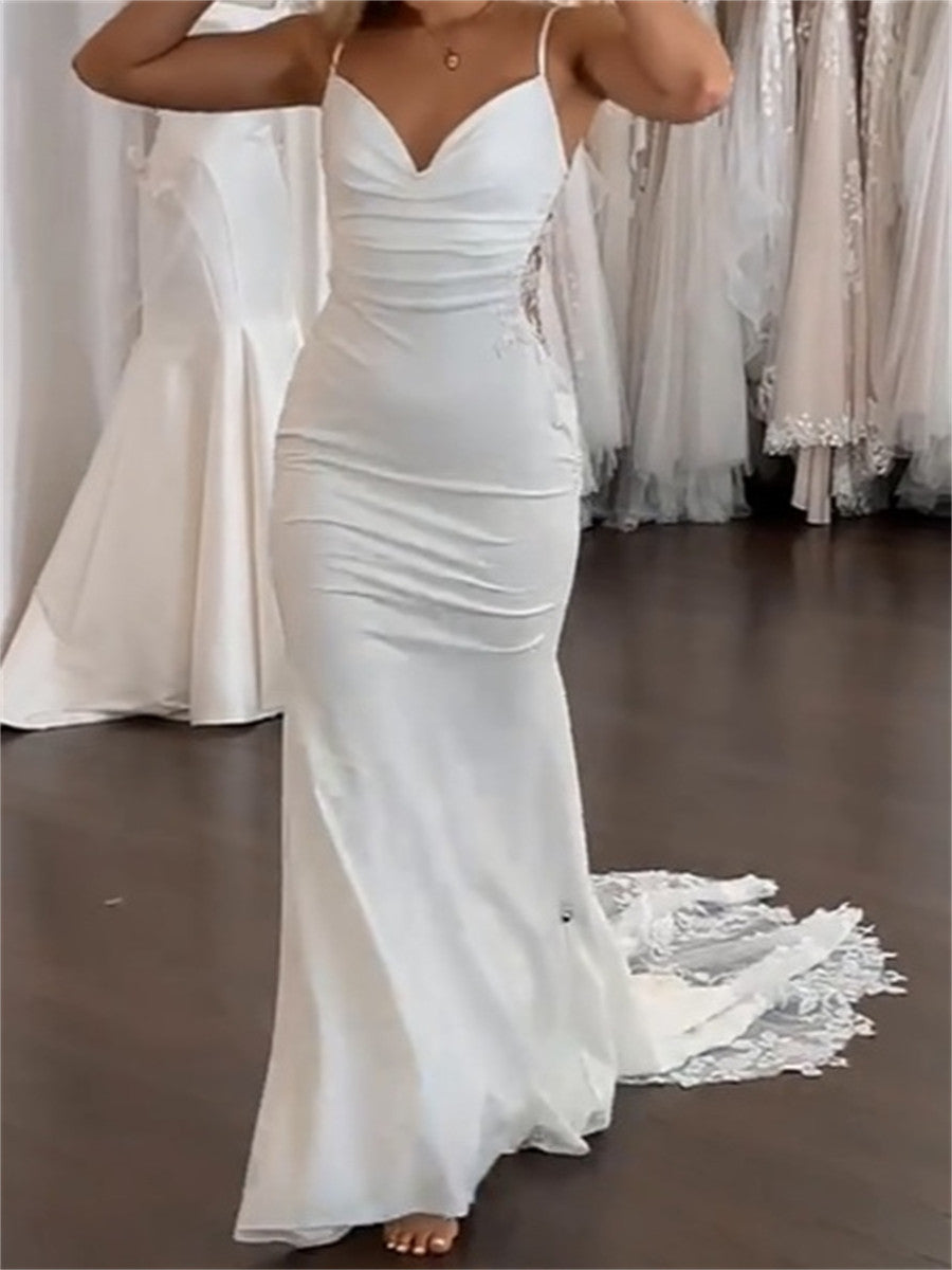 Sheath/Column Spaghetti Straps Appliques Lace Chapel Train Jersey Wedding Dresses