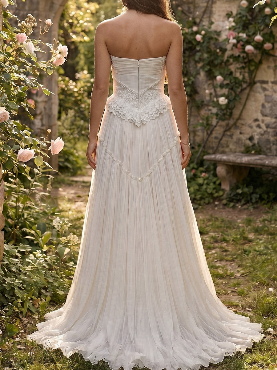 A-line/Princess Sweetheart Ruffles Sweep Train Tulle Wedding Dresses