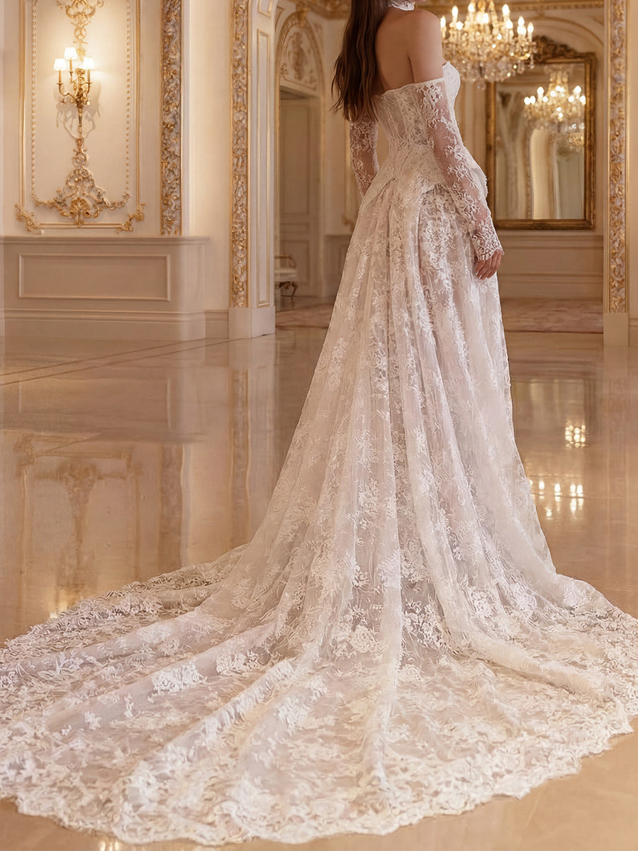 A-line/Princess Sweetheart Appliques Lace Chapel Train Lace Wedding Dresses