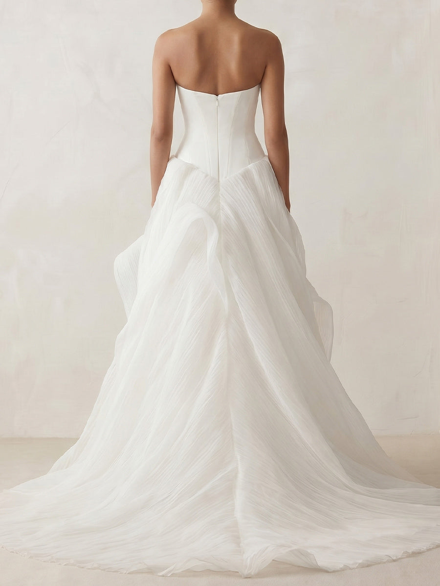 A-line/Princess Straight Pleated Court Train Organza Wedding Dresses