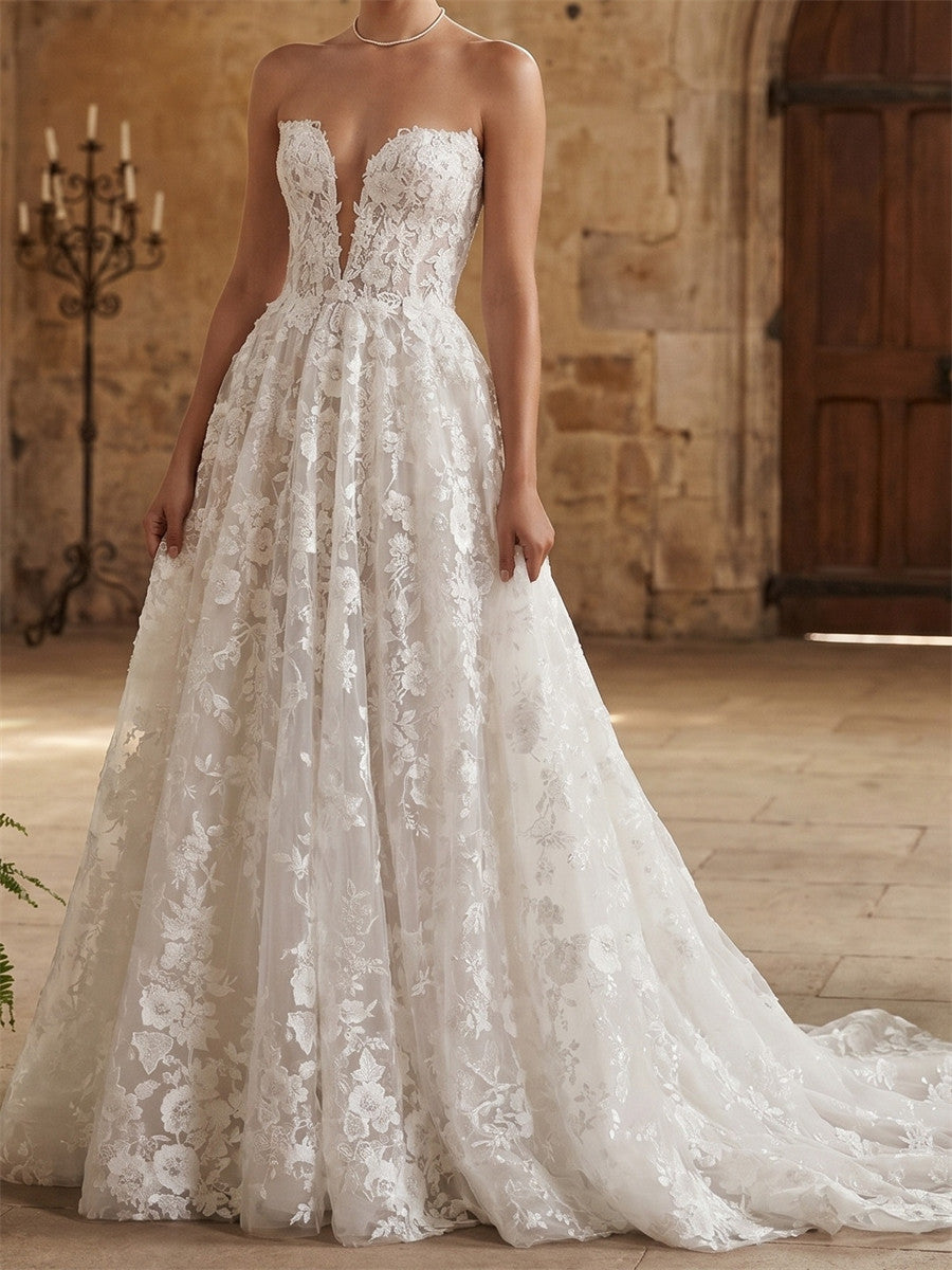 A-line/Princess V-neck Appliques Lace Court Train Lace Wedding Dresses