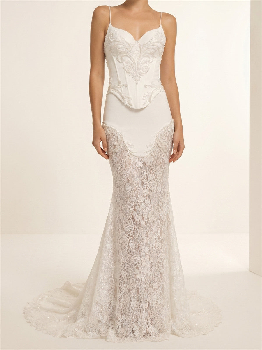 Sheath/Column Spaghetti Straps Appliques Lace Sweep Train Lace Wedding Dresses