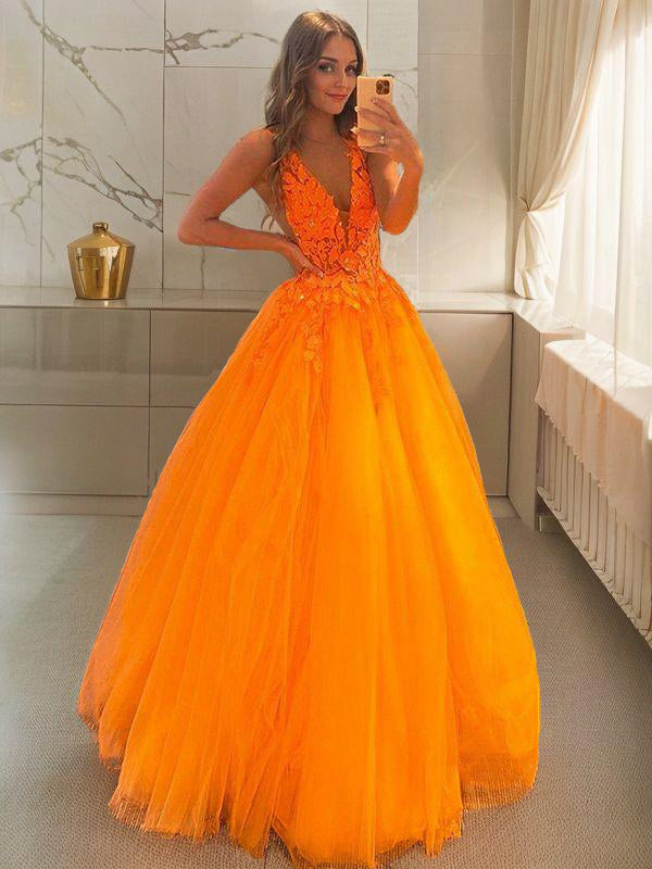 Ball-Gown V-neck Appliques Lace Floor-Length Tulle Dress