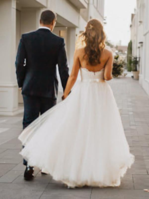 A-line Sweetheart Sash/Ribbon/Belt Floor-Length Tulle Wedding Dress
