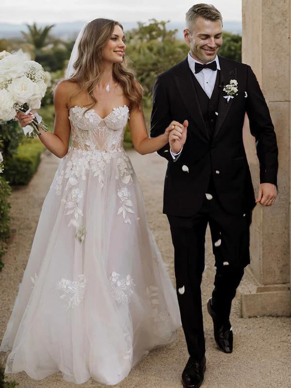 A-line Sweetheart Appliques Lace Sweep Train Tulle Wedding Dress