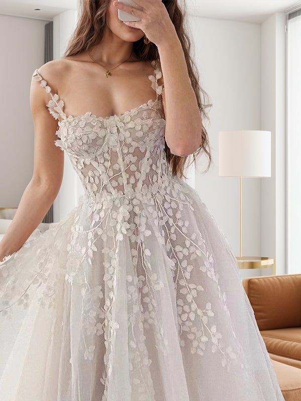 A-line Spaghetti Straps Appliques Lace Court Train Tulle Corset Wedding Dress