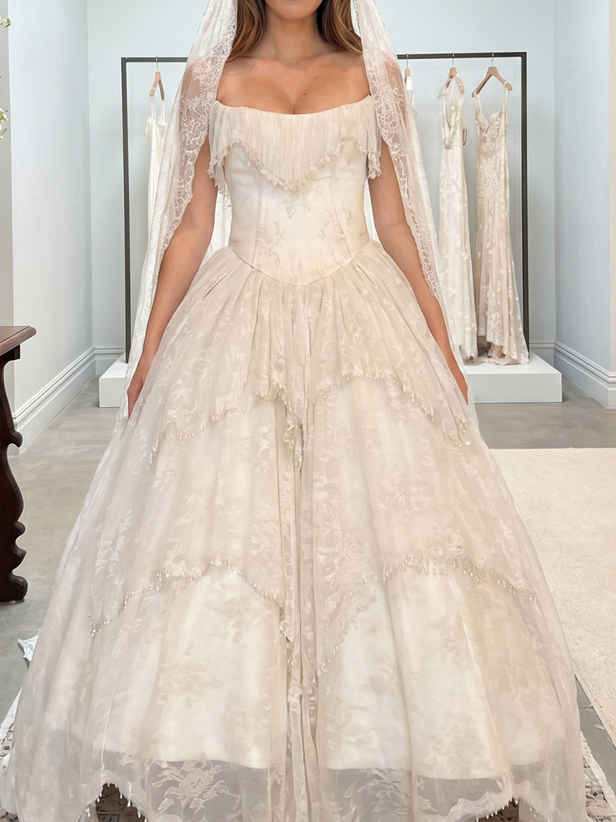 A-line/Princess Scoop Appliques Lace Floor-Length Tulle Wedding Dresses