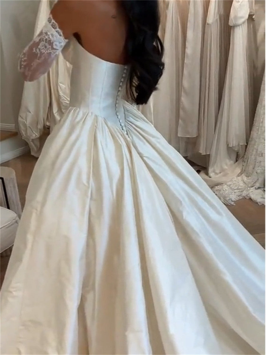 Ball-Gown Sweetheart Appliques Lace Cathedral Train Taffeta Wedding Dresses
