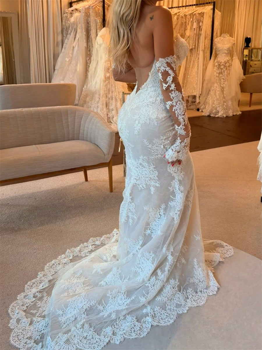 Trumpet/Mermaid Sweetheart Appliques Lace Court Train Lace Wedding Dresses