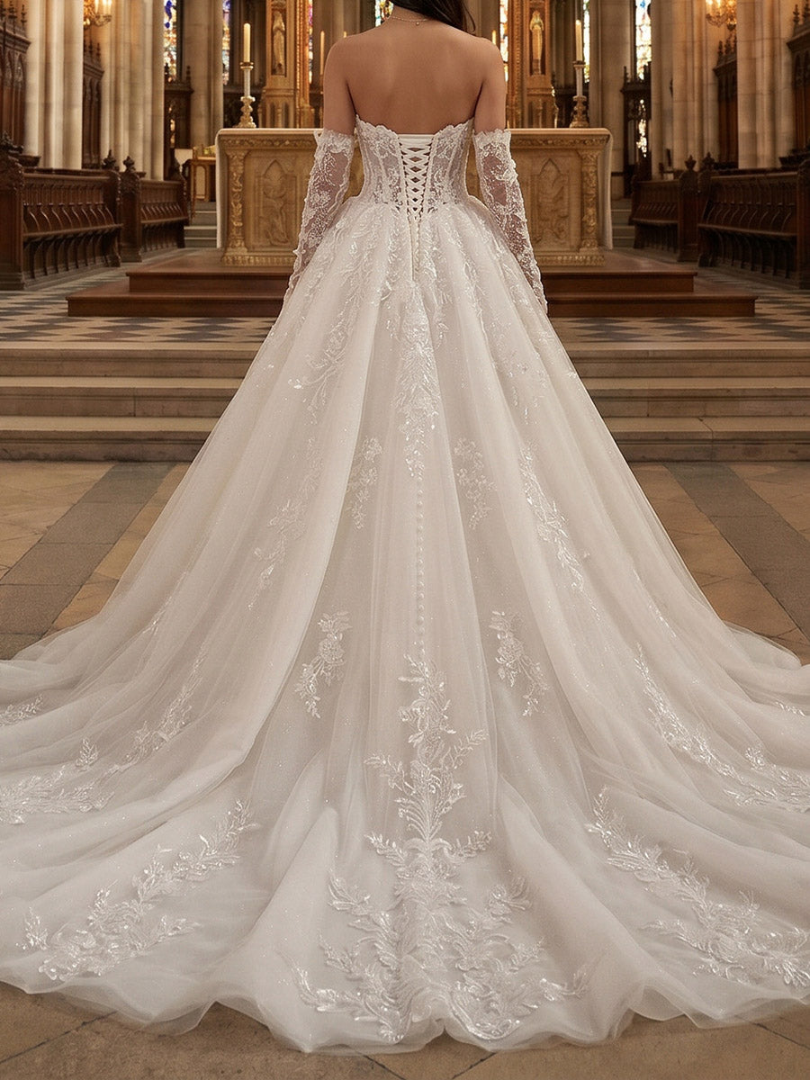 A-line/Princess Sweetheart Appliques Lace Court Train Tulle Wedding Dresses