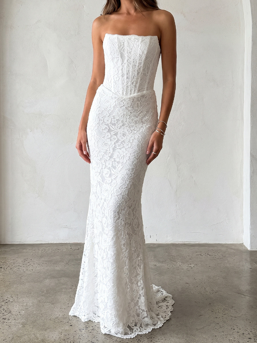 Sheath/Column Straight Appliques Lace Sweep Train Lace Wedding Dresses