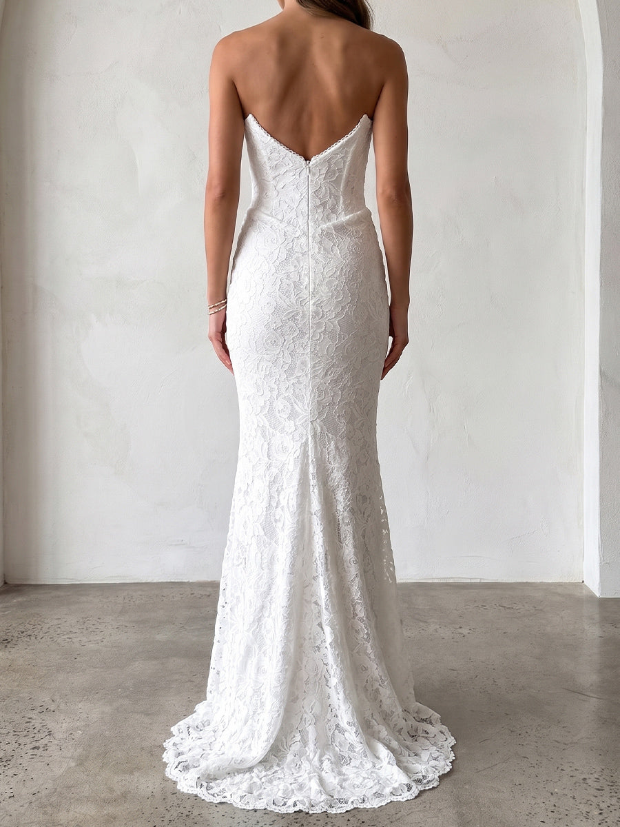 Sheath/Column Straight Appliques Lace Sweep Train Lace Wedding Dresses