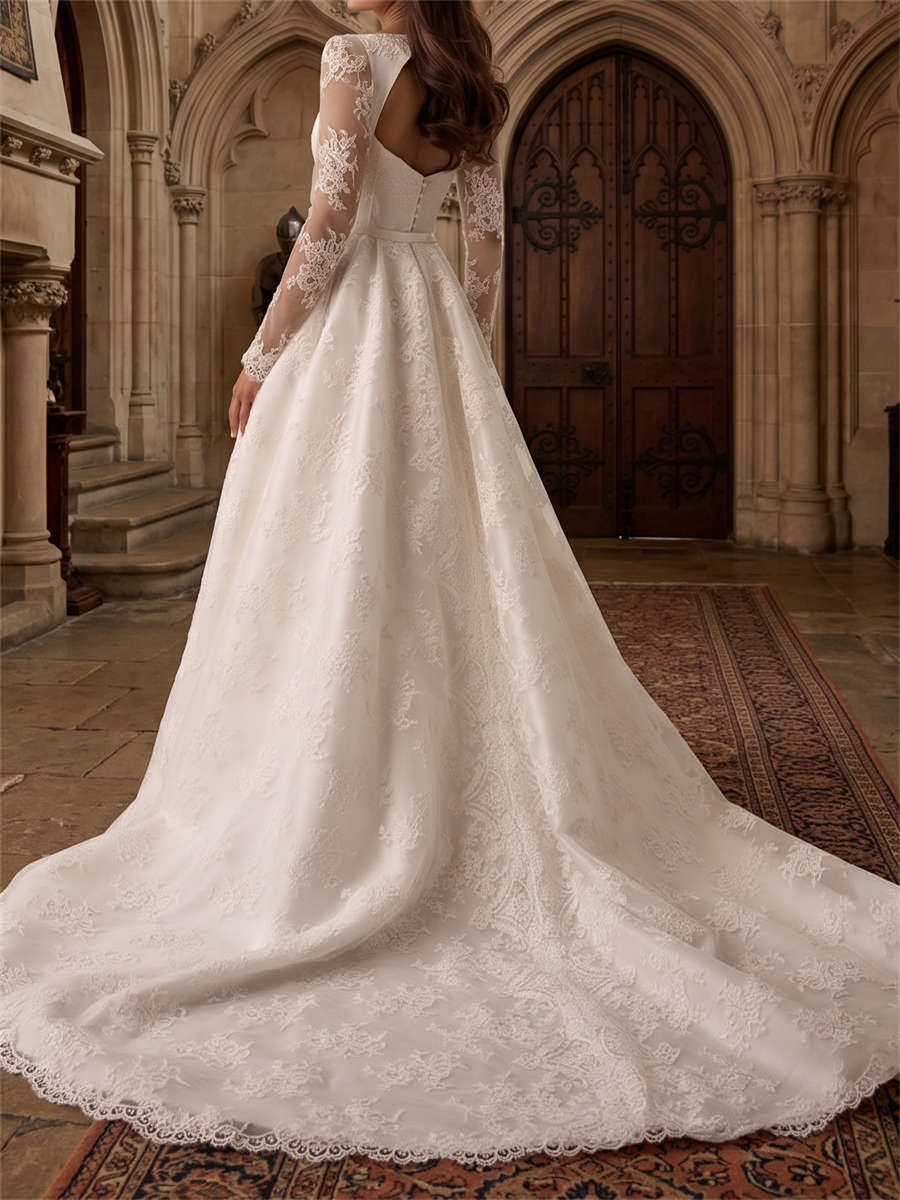 A-line/Princess Square Long Sleeves Appliques Lace Chapel Train Lace Wedding Dresses