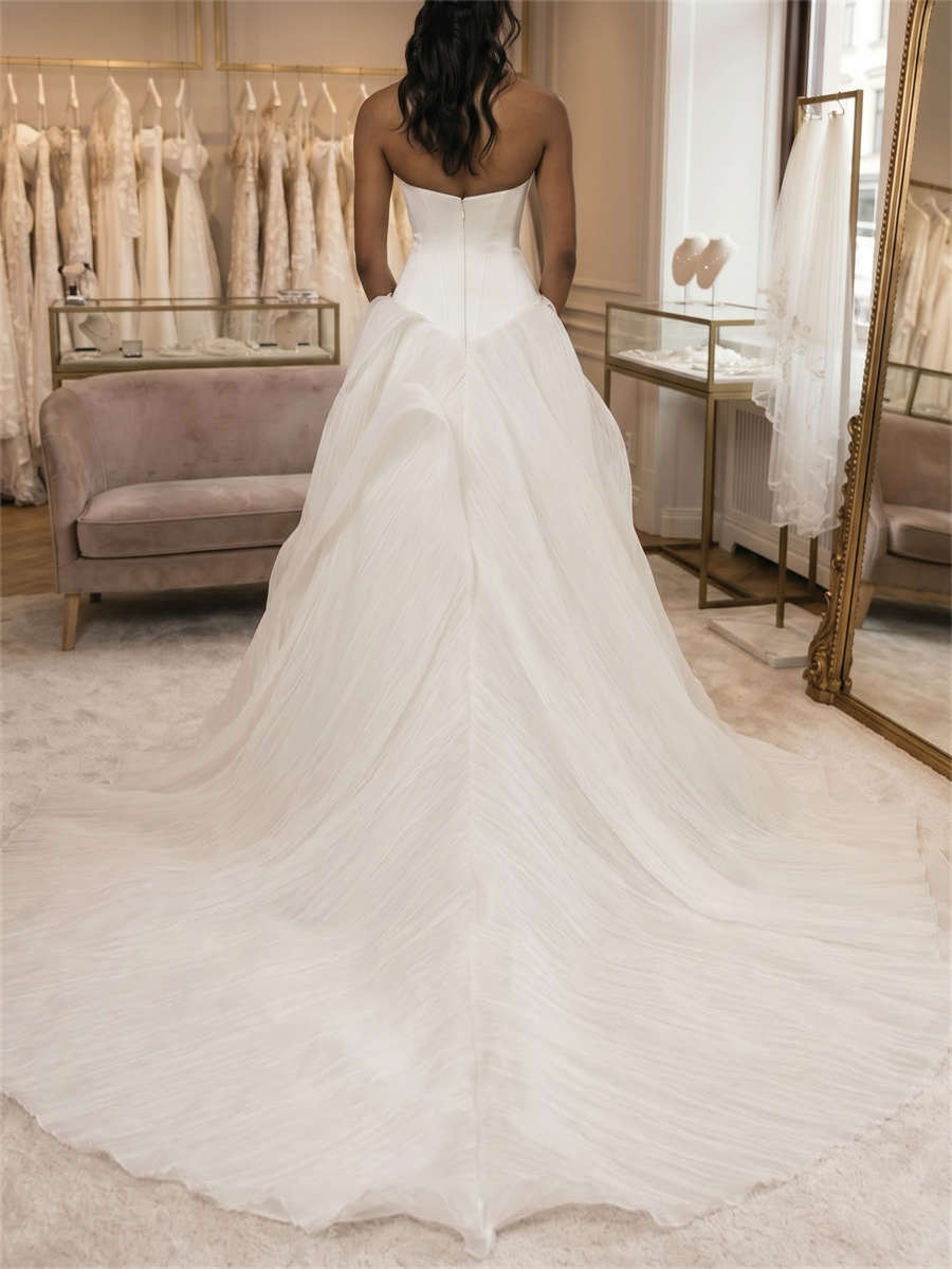 A-line/Princess Sweetheart Ruffles Cathedral Train Organza Wedding Dresses