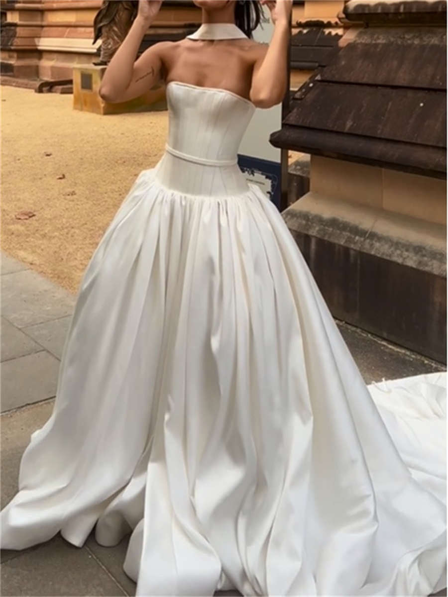 A-line/Princess Straight Bow Chapel Train Satin Wedding Dresses